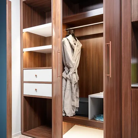 Hotel Visionair & Senigallia