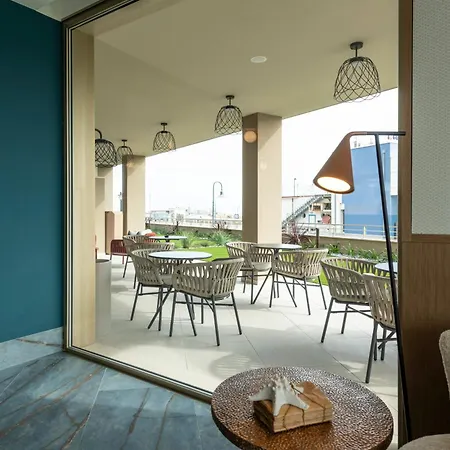 Visionair Отель 4*