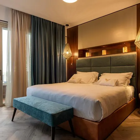 Готель Visionair &