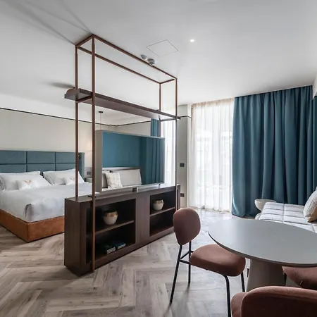 Hotel Visionair & Senigallia