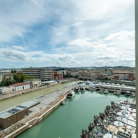 Готель Visionair & 4*