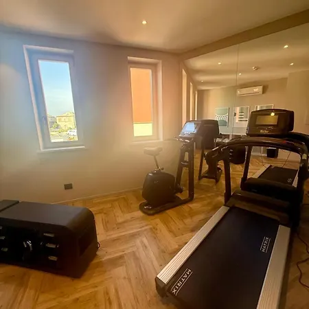 Visionair & Hotel 4*