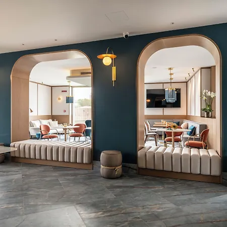 Visionair & Готель Сенігаллія