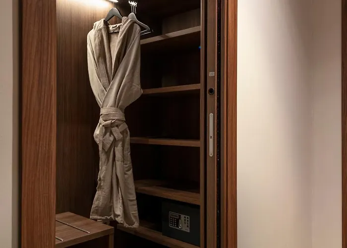 Visionair & Hotel Senigallia