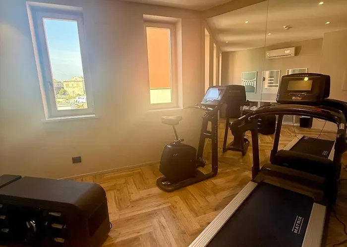 Visionair & Hotel 4*