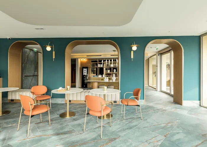 Hotel Visionair & 4*